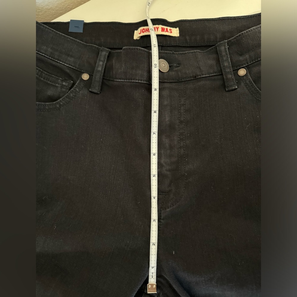 JOHNNY WAS The Cropped Baby Boot Jean Size 31 NWOT - Picture 8 of 10